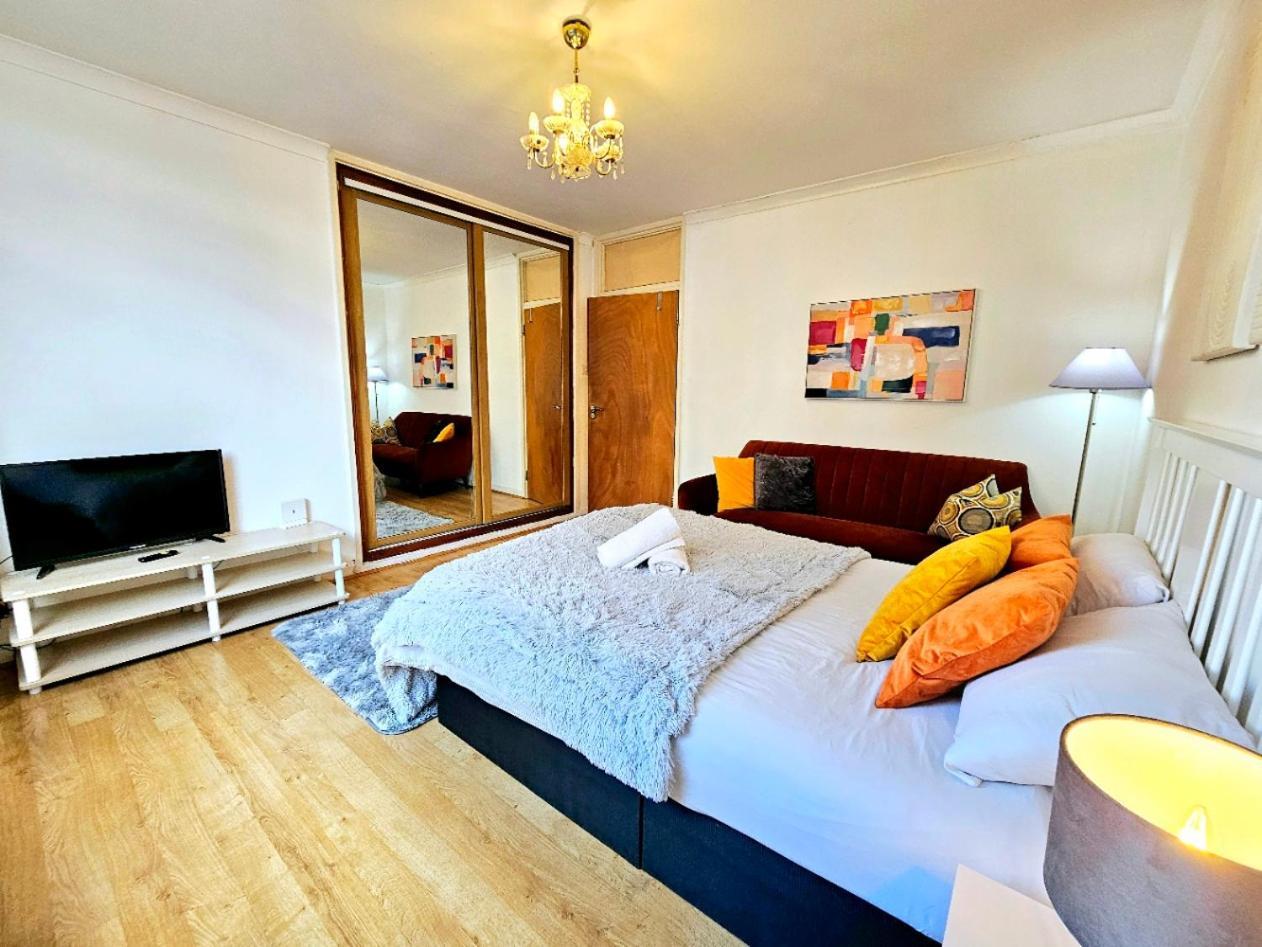 Bright & Spacious Home In Building With Lift, Right Next To Bayswater Station - Walk To Kensington Palace, Hyde Park, Little Venice & Notting Hill London Exterior photo