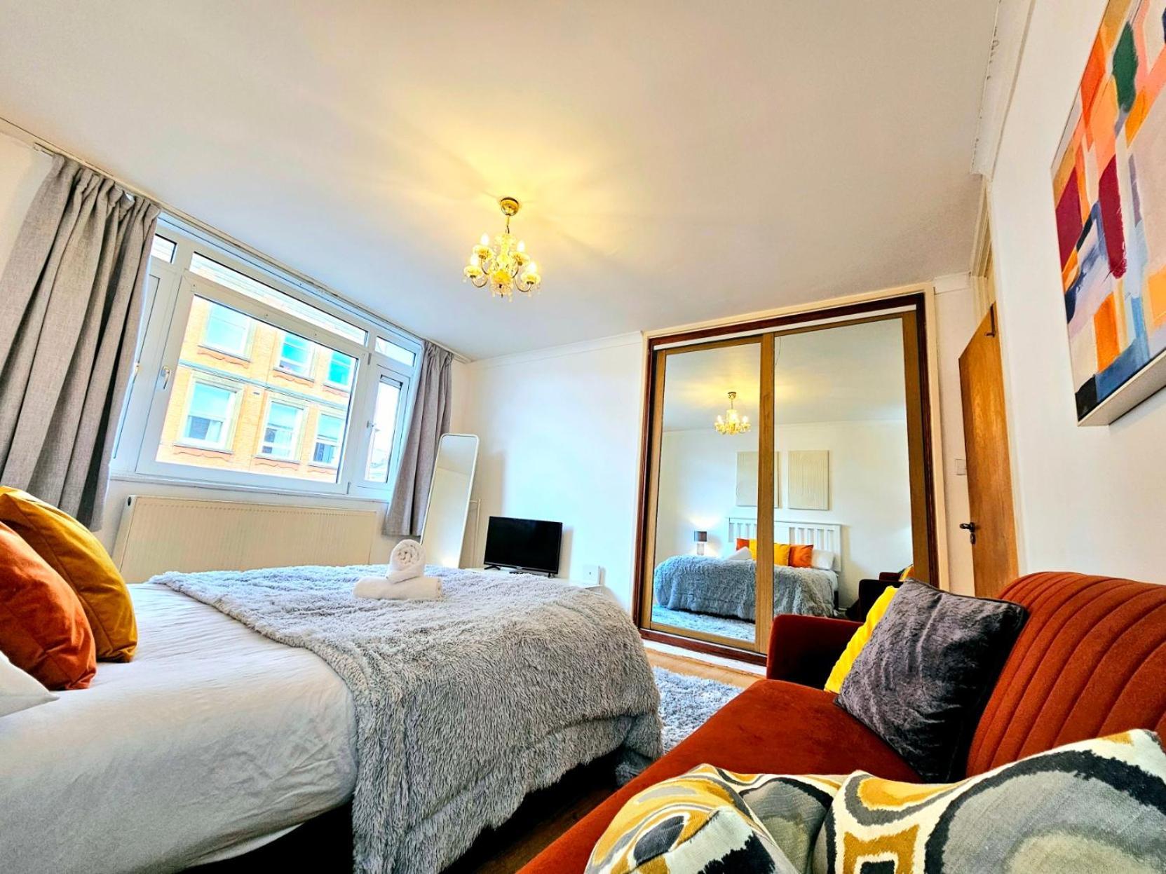 Bright & Spacious Home In Building With Lift, Right Next To Bayswater Station - Walk To Kensington Palace, Hyde Park, Little Venice & Notting Hill London Exterior photo