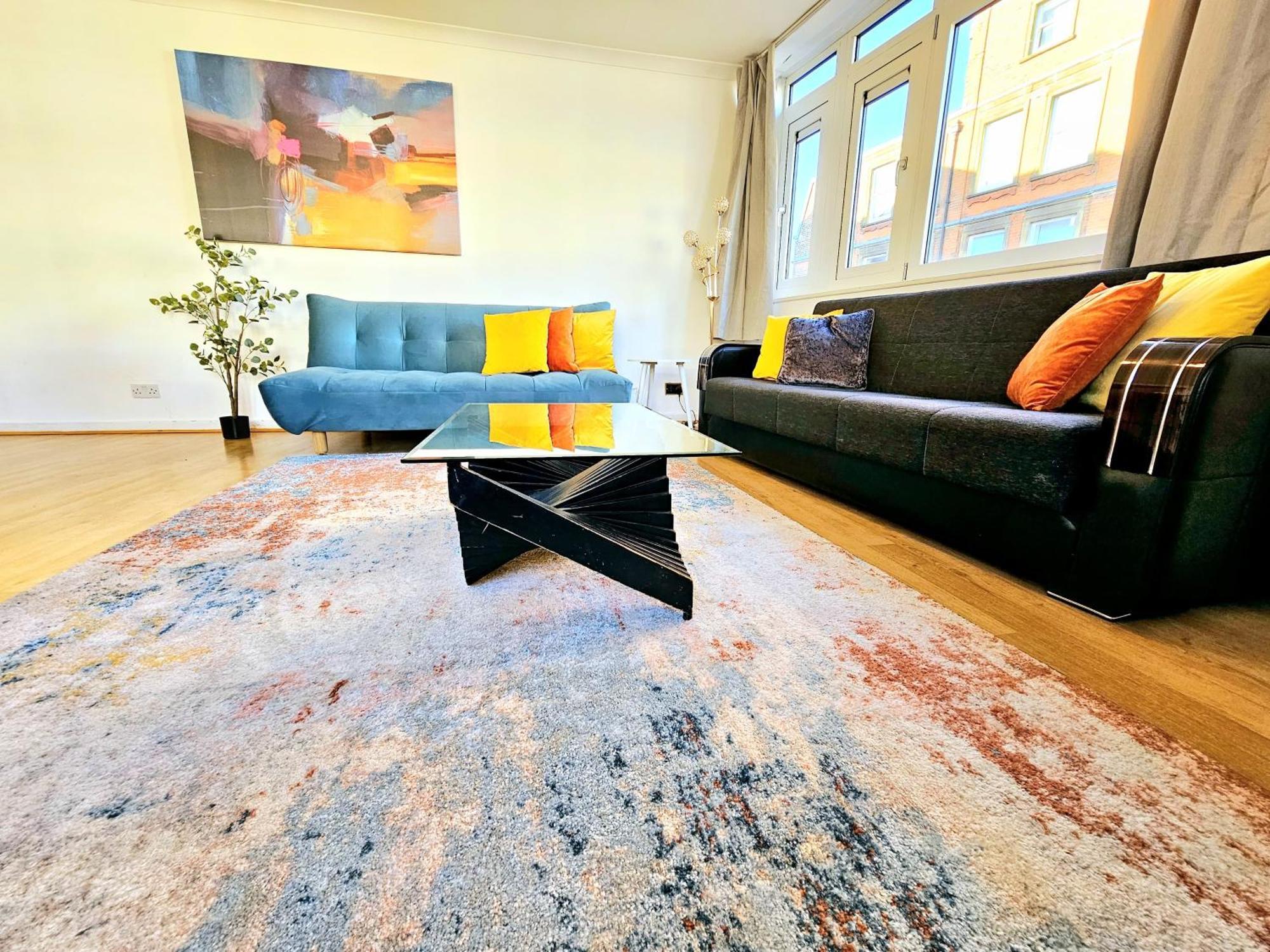 Bright & Spacious Home In Building With Lift, Right Next To Bayswater Station - Walk To Kensington Palace, Hyde Park, Little Venice & Notting Hill London Exterior photo